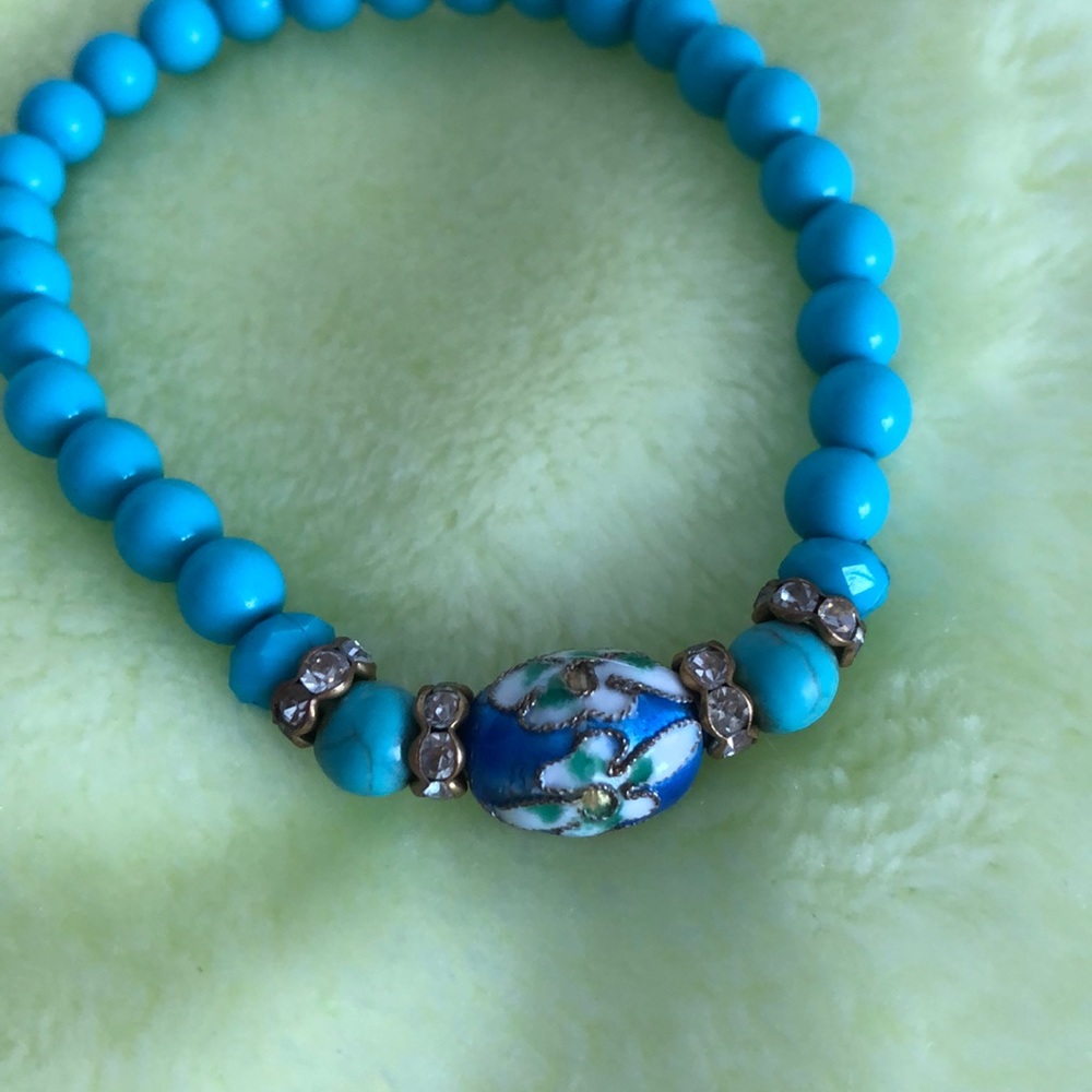 Bracelets - Picture 3 of 4